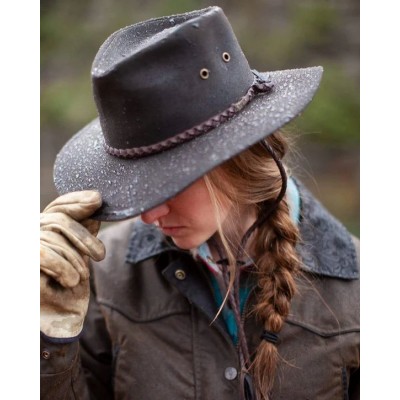 Grizzly Oilskin Hat by Outback